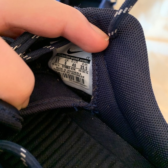 Nike Roshe - Picture 3 of 6